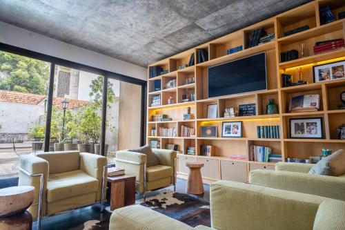 Sala de estar / sala de TV, Nuit Hotel in Playa Grande