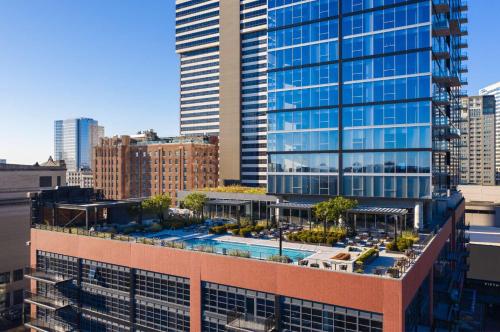 Global Luxury Suites Nashville Downtown in Nashville, USA