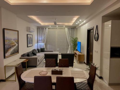 2 Bed Room SUITE-Elysium Tower Opp Centaurus Mall - image 10