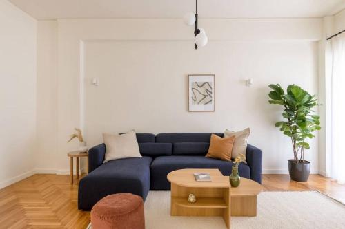 Green Oasis 2BR Apartment in Pangrati by UPSTREET - image 10