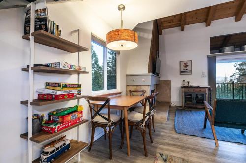 Stylish 2BD in Carnelian Bay Stylish 2BD in Carnelian Bay