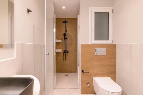 Two-Bedroom Apartment with Balcony image 10