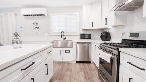 Xlnc Exotic Home Spring Valley in Spring Valley, USA