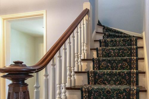 Charming Home 3 Blocks to Winona State University in Winona, USA