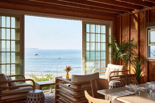 587295960 Block Island Beach House