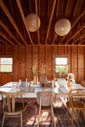587295964 Block Island Beach House