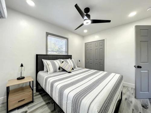 Private 1 Bed Apartment Full Kitchen in Orlando, USA