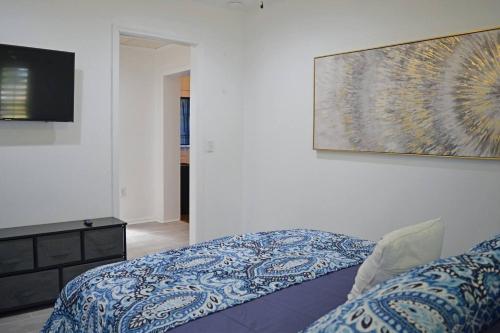 Cozy 2 Bed Apartment In Heart Of Orlando! in Orlando, USA