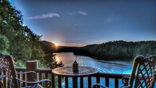 Eagles Landing in Blue Ridge, USA