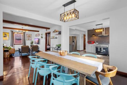 Renovated 5BR 2BA AC Quiet Retreat Home in Atlantic City, USA
