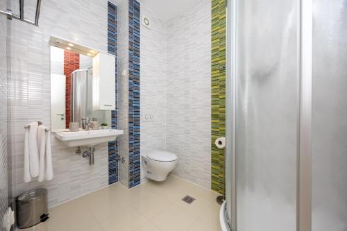 Amazing villa with breathtaking view & heated pool Amazing villa with breathtaking view & heated pool