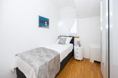 Amazing villa with breathtaking view & heated pool Amazing villa with breathtaking view & heated pool