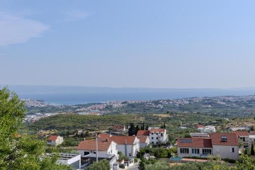 Amazing villa with breathtaking view & heated pool Amazing villa with breathtaking view & heated pool