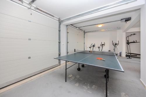 Amazing villa with breathtaking view & heated pool Amazing villa with breathtaking view & heated pool