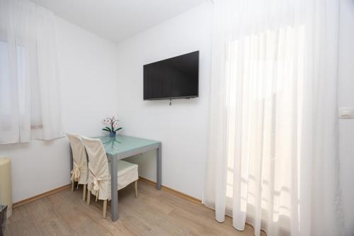 Amazing villa with breathtaking view & heated pool Amazing villa with breathtaking view & heated pool