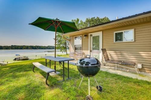 Montello Cabin on Buffalo Lake with Dock and Fire Pit! - image 32