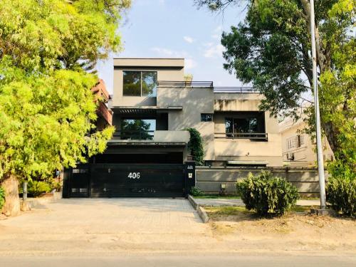 Capital Family Guest House - image 30