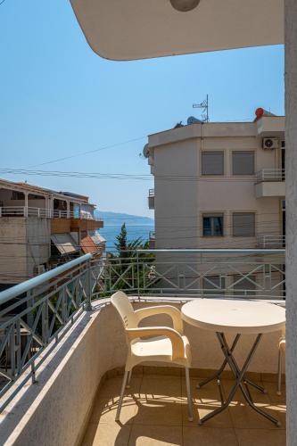 Superior Apartment image 3