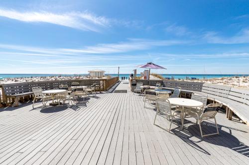 Sandpiper Cove 3209- by Holiday Isle Properties near Shrimp Basket