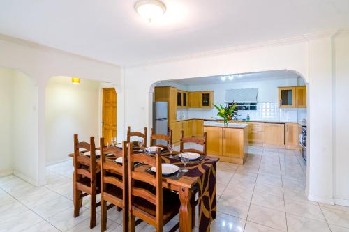 บริการและสิ่งอำนวยความสะดวก, Woburn Villas in เซนต์ จอร์จ
