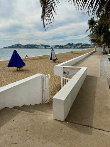 Bonito departamento a pie de playa en Manzanillo in 曼薩尼約市中心
