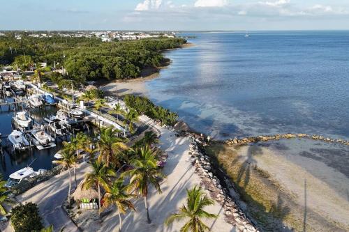KAWAMA G12 in Key Largo, Beach, Lagoon, Pools, Tennis in Key Largo, USA