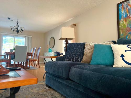 Cozy Spot, 5 Min Away from Beach in Indian Rocks Beach