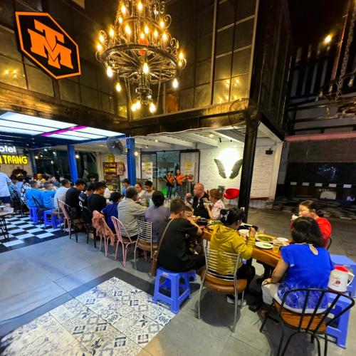 Minh Trang Motel near Cấm Mountain