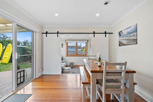 Beach Holiday Home-Close to Airport-3 Bed & 2 Bath in Lauderdale