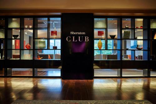 CLUB DELUXE, Club lounge access, Guest room, 2 Twin room in Sheraton Miyako Hotel Tokyo