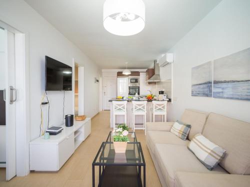 Apartment with Sea View image 10