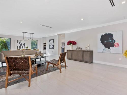 Amazing Family Home in Hollywood FL Amazing Family Home in Hollywood FL