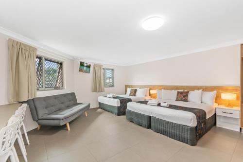 Castle Crest Motel Room Type - One Bedroom Self Contained - Disability Access Castle Crest Motel Room Type - One Bedroom Self Contained - Disability Access