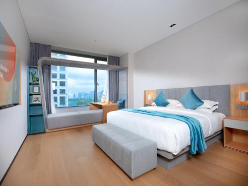 room detail thumbnail 1