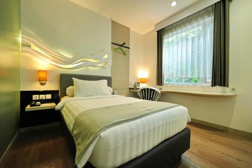 Superior Double Room image 10