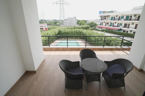 Viesnīcas āriene, Tdi club Retreat Sector 110 in Mohali