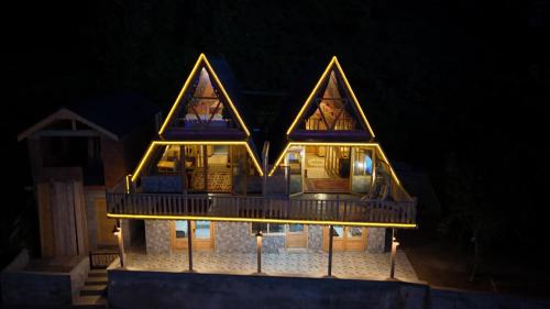 Sarp Bungalov in هوبا