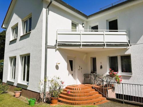 A szálláshely kívülről, M9 Ferienwohnung mit Balkon am Waldrand im Ostseeland in Neubukow