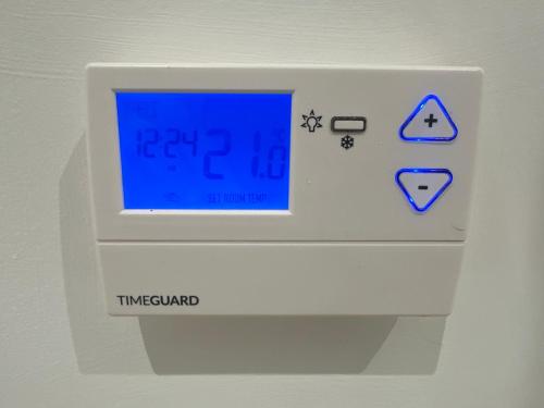 Midland Apartments - Luxury Large Entire Unit Sleeps 4