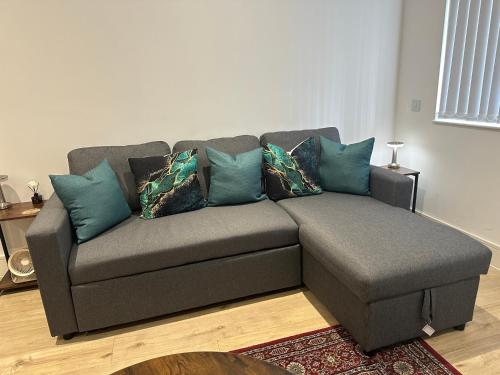 Midland Apartments - Luxury Large Entire Unit Sleeps 4