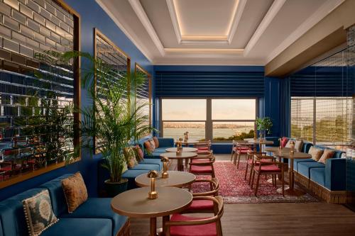 587404441 The Ritz-Carlton, Istanbul at the Bosphorus