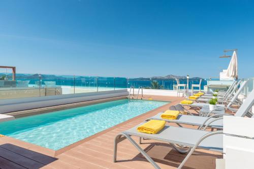 Llaut Boutique Hotel - 수영장