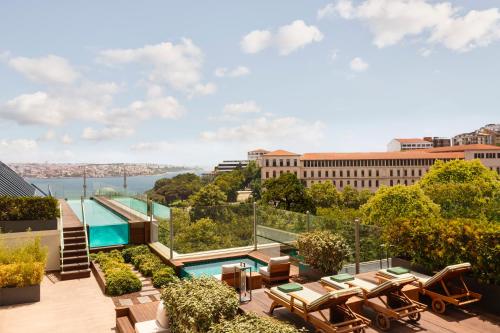 587404968 The Ritz-Carlton, Istanbul at the Bosphorus