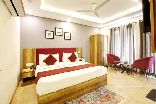Deluxe Room image 4