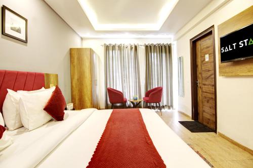 Deluxe Room room in Saltstayz Select - Huda City Center