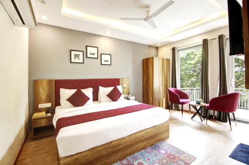 Deluxe Room image 9