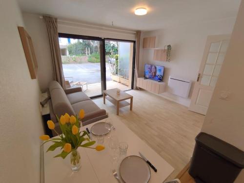 Appartement plein sud au calme Face Pinède et Plage
