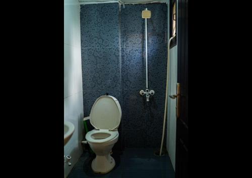 Urban Den 2BDR Seaview DHA Phase 6 - image 12