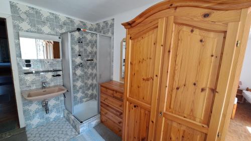 2 queen beds, 2 twin beds