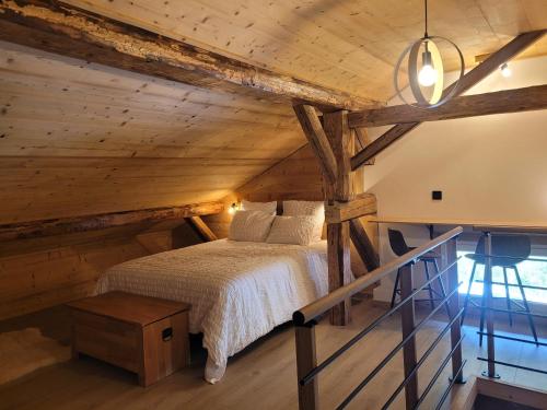 Chalet Lisa B&B near Pre-Favre Ski Lift